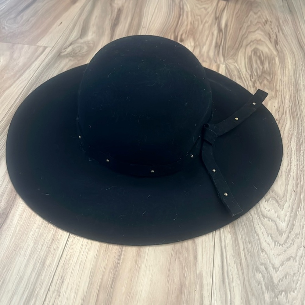 Urban outfitters uo ecote wide brim black hat